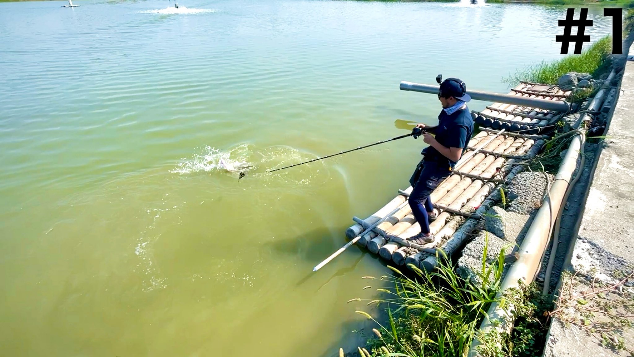 台湾フィッシング バンブーラフトからのビッグゲーム