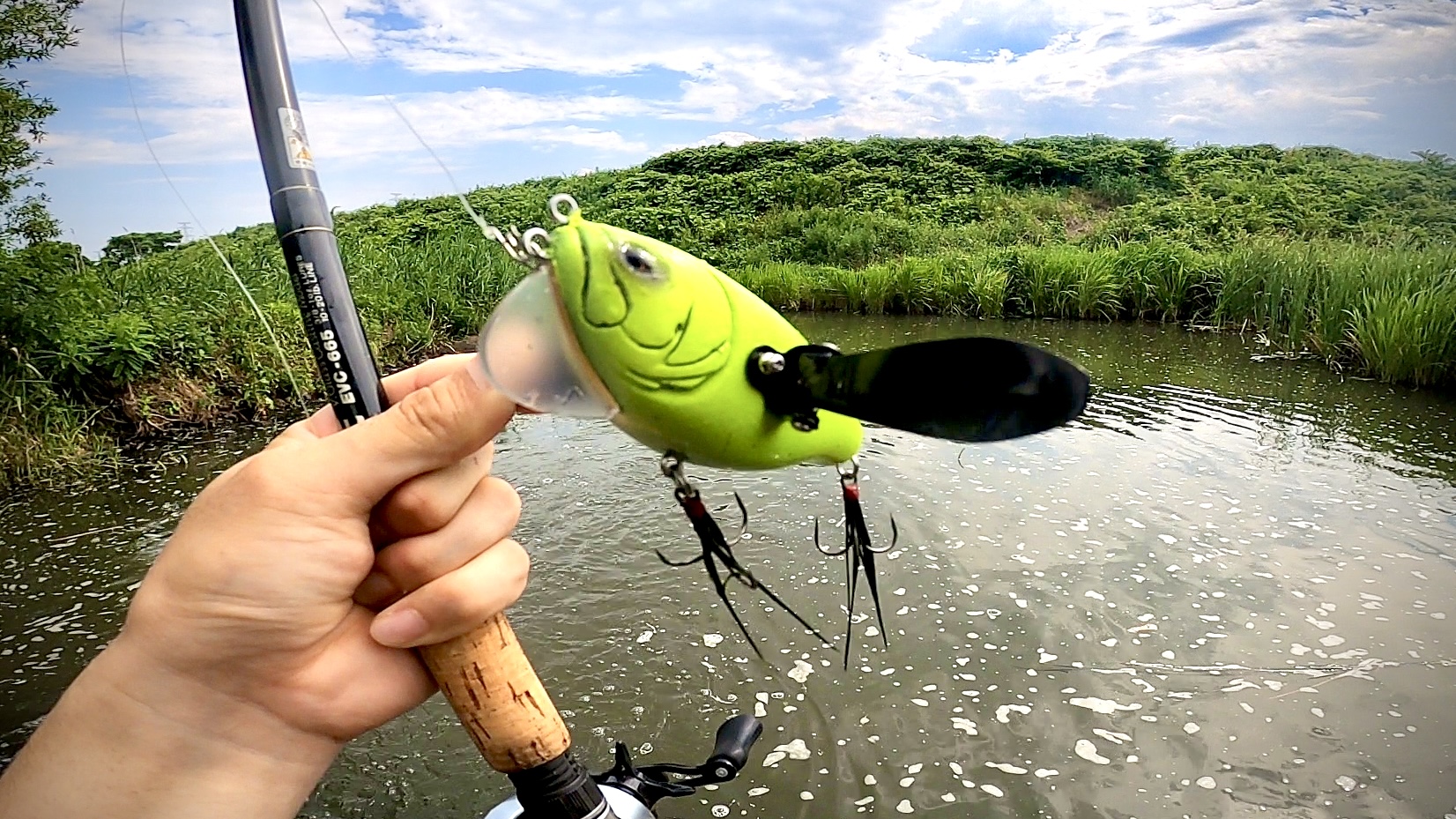 CROSS OVER フィールドアクション